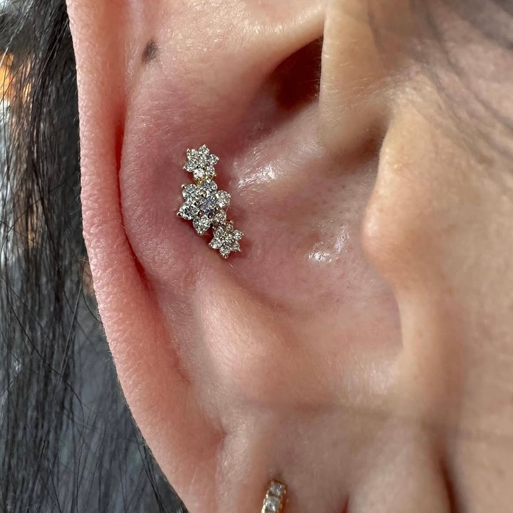 PB 3 Flower Cluster Threaded Stud /YG