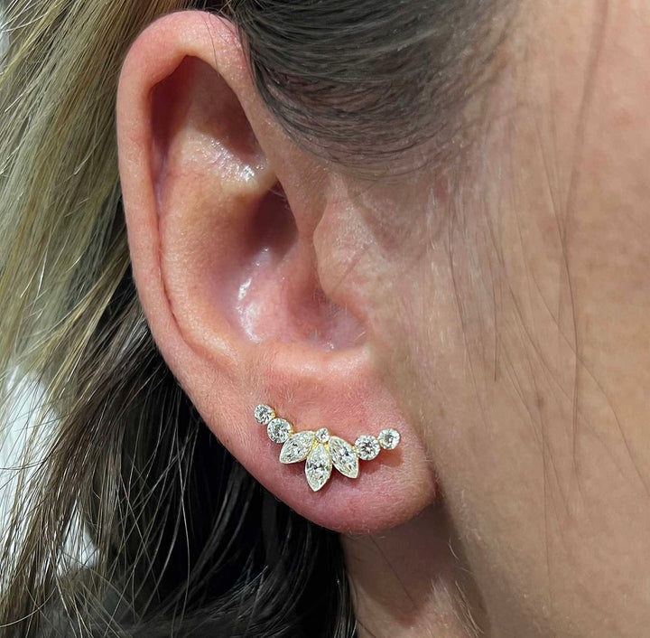 Invisible Set Diamond Lotus Garland Threaded Stud /YG